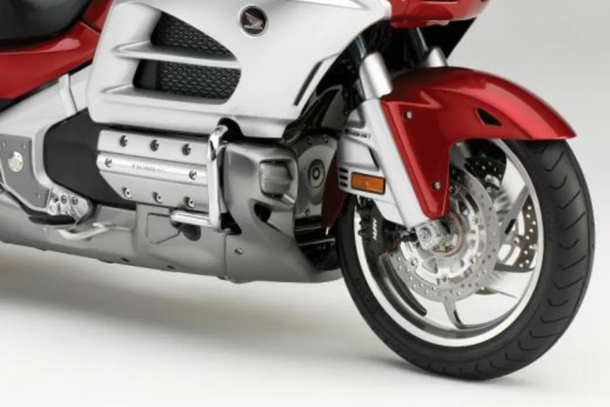 Honda GL1800 Gold Wing: dal 2012 in Italia (2)