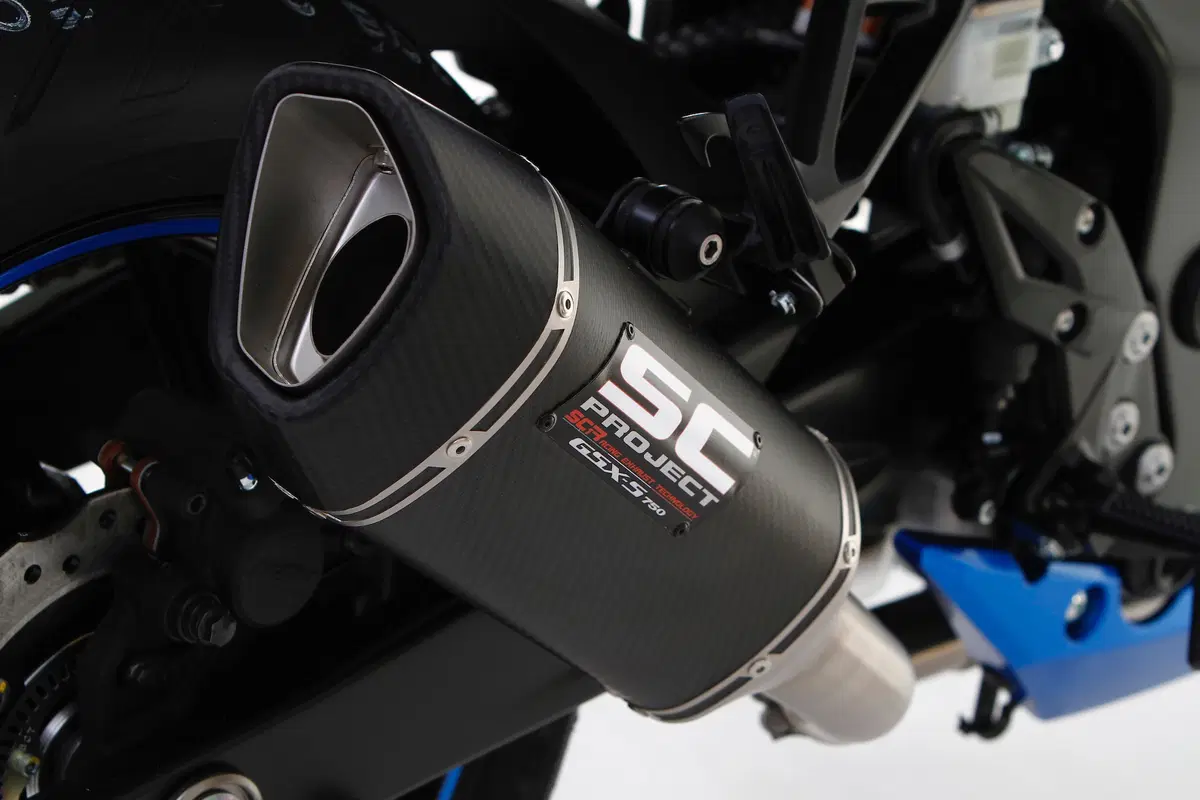 Suzuki GSX-S 750 Yugen (2)