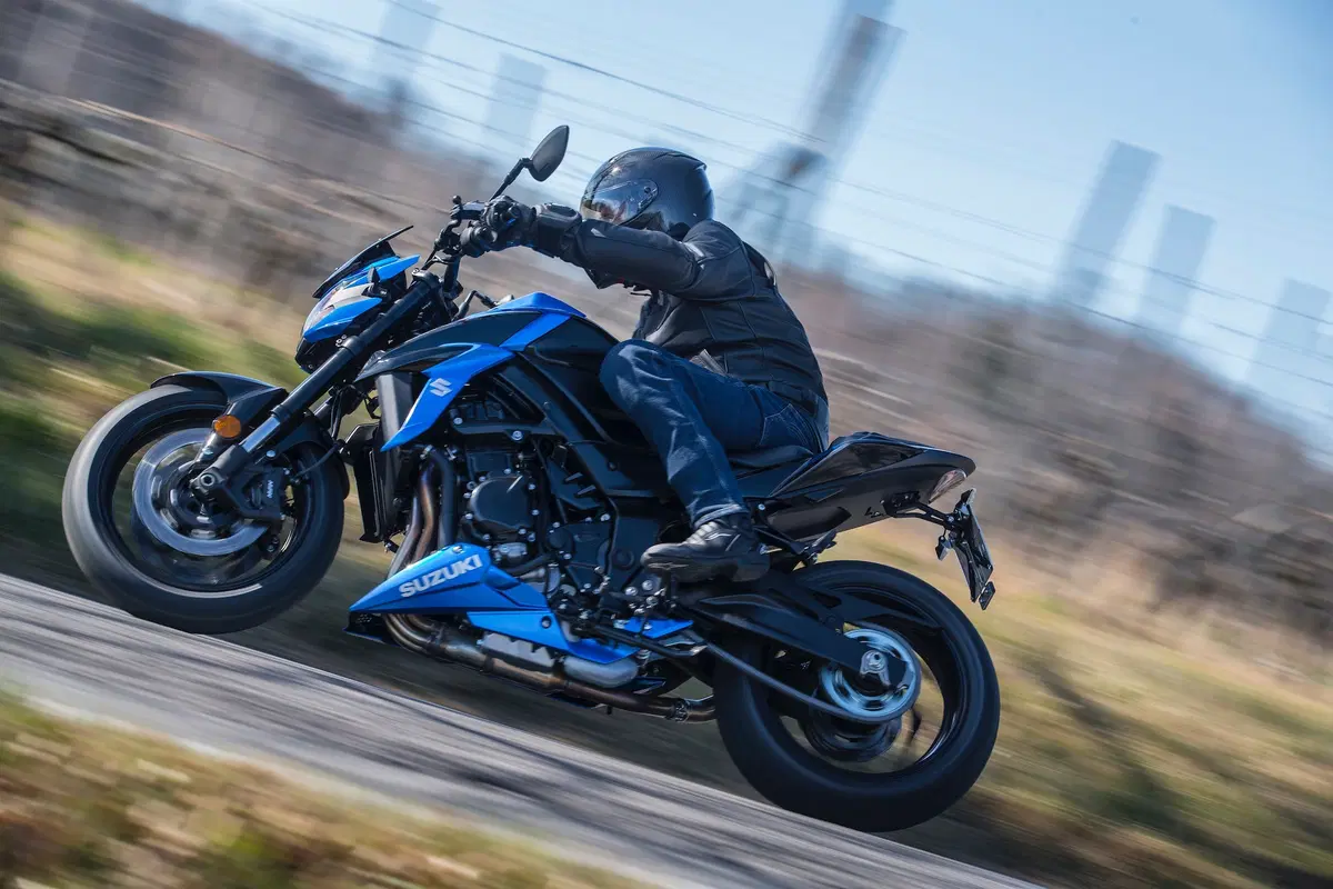 Suzuki GSX-S 750 Yugen (4)