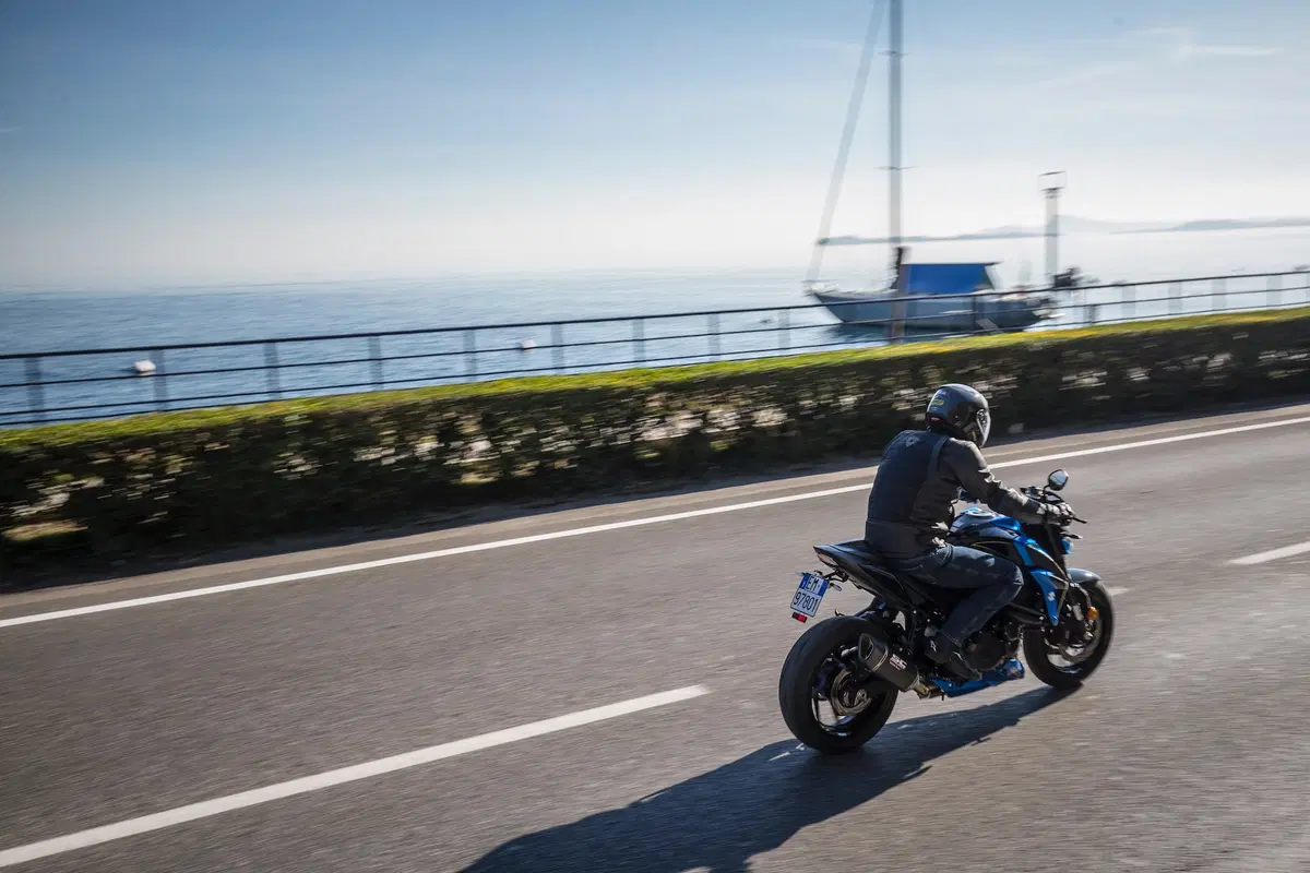 Suzuki GSX-S 750 Yugen (6)