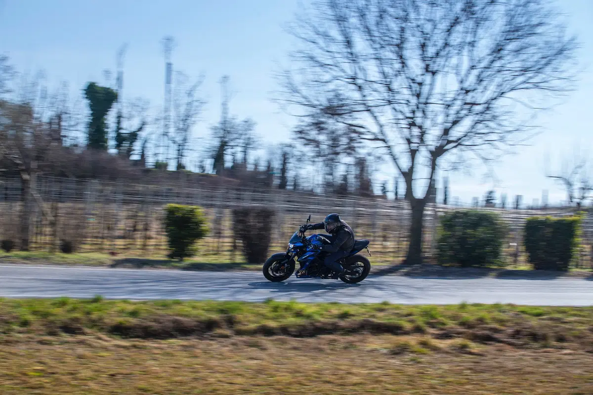 Suzuki GSX-S 750 Yugen (11)