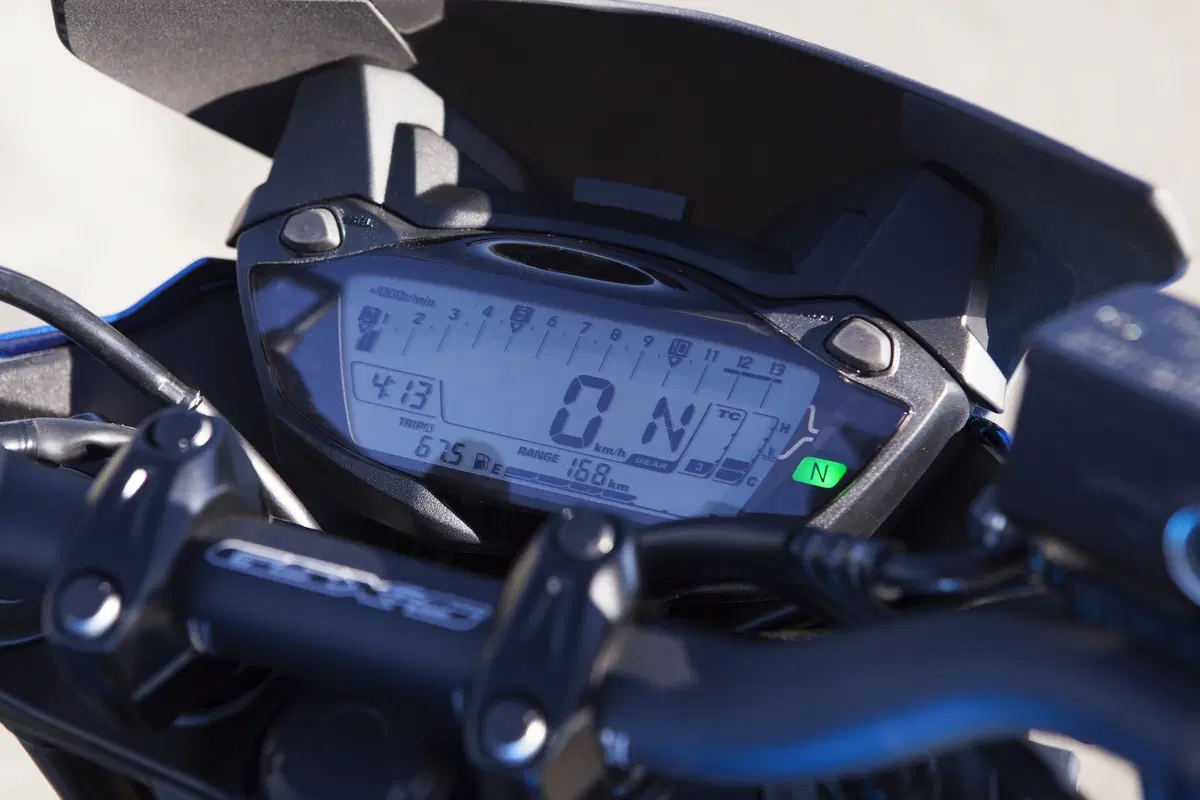 Suzuki GSX-S 750 Yugen (14)