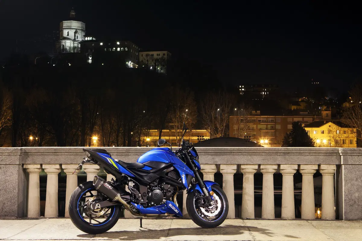 Suzuki GSX-S 750 Yugen (18)