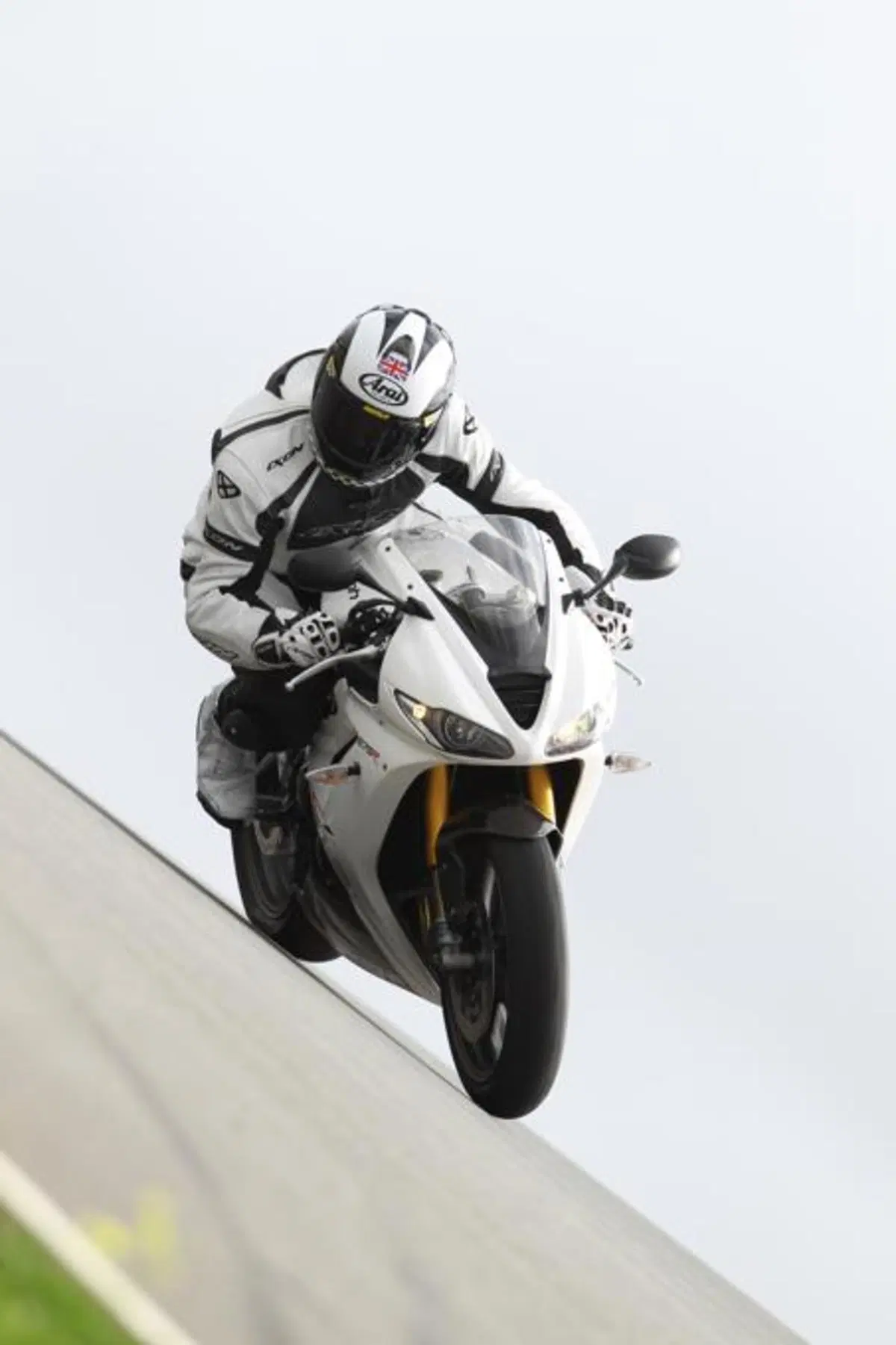 Triumph Daytona 675R   (8)