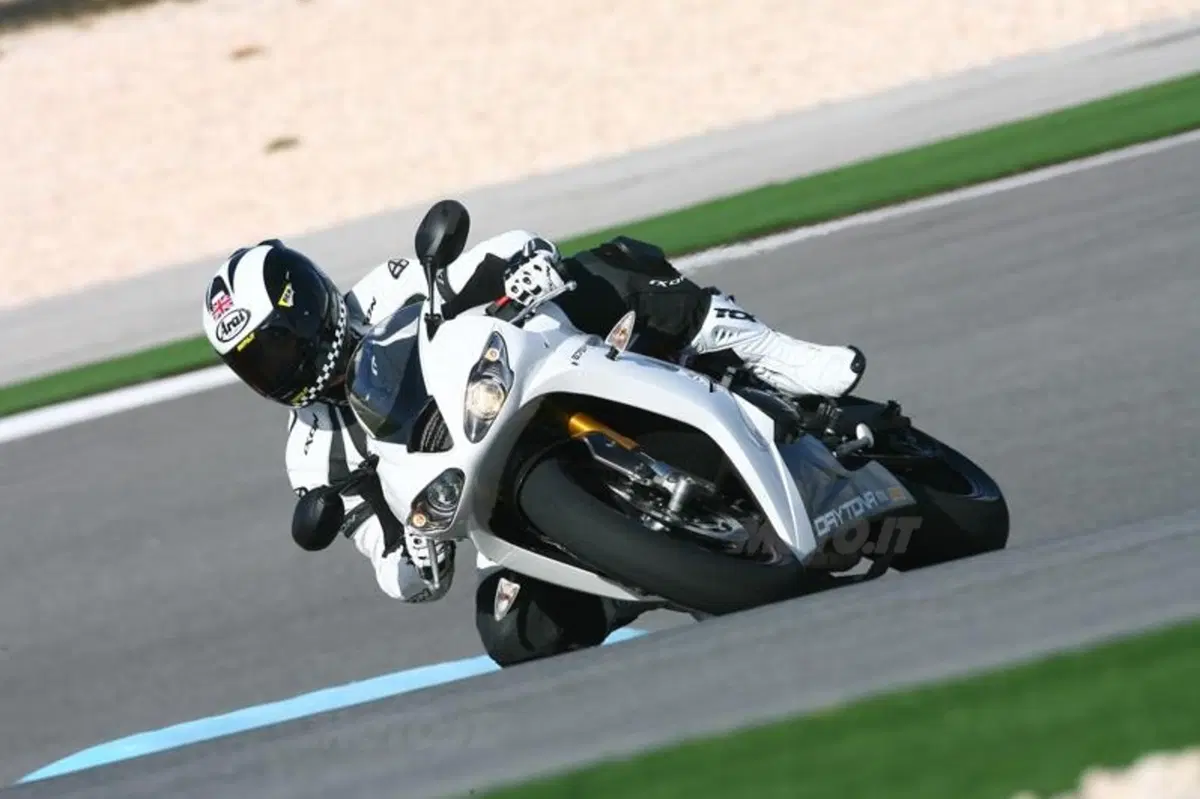 Triumph Daytona 675R   (13)