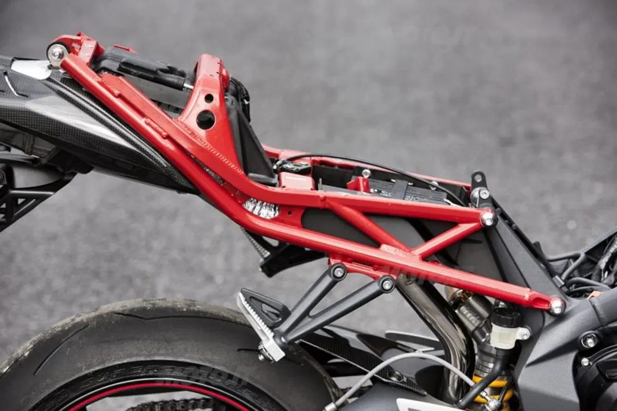 Triumph Daytona 675R   (25)