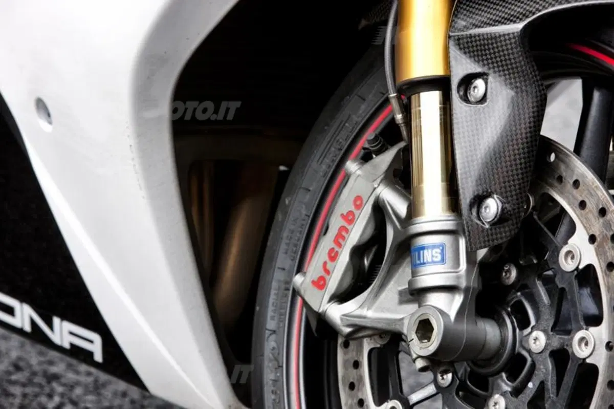 Triumph Daytona 675R   (26)