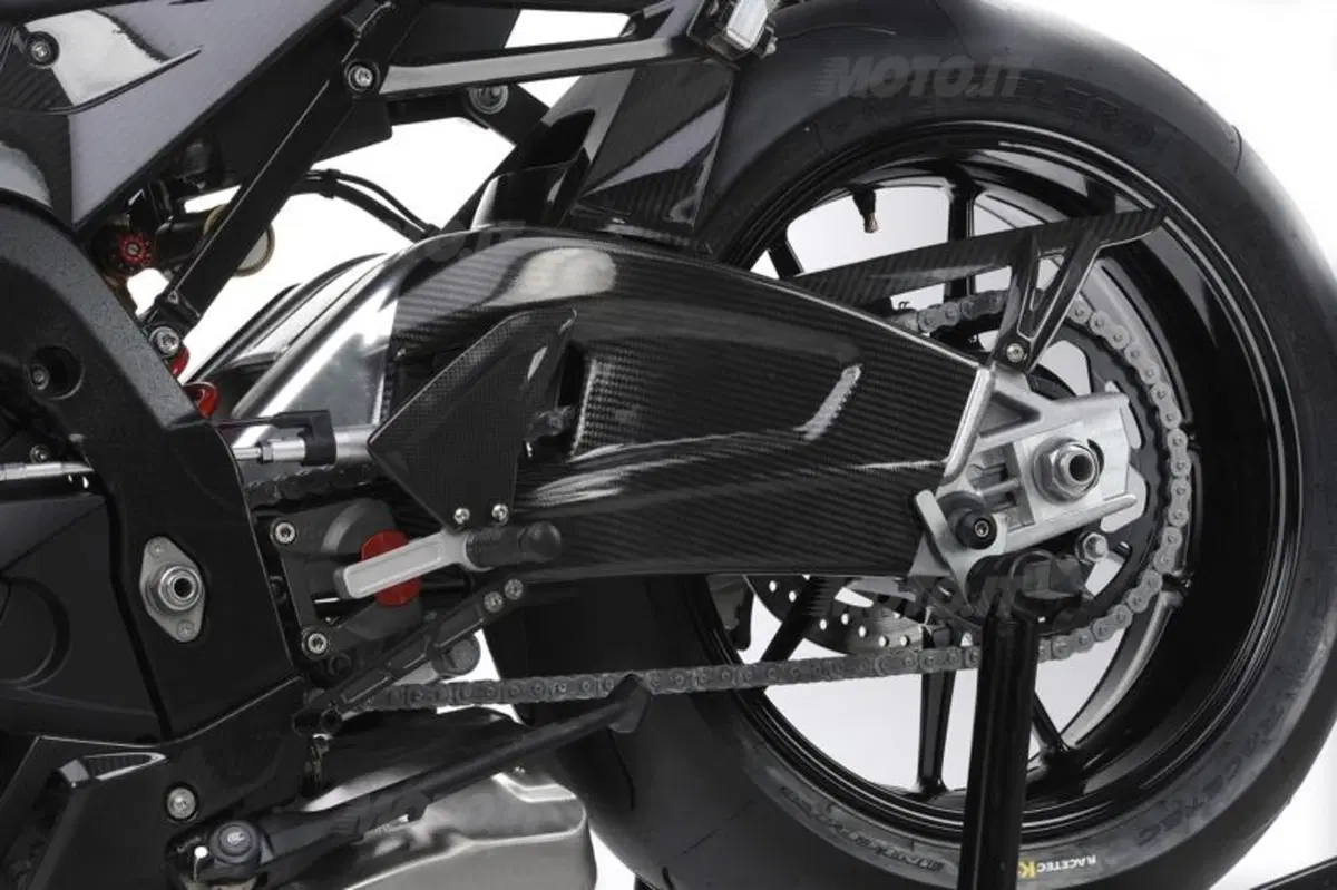 BMW S 1000 RR Superstock Limited Edition (10)