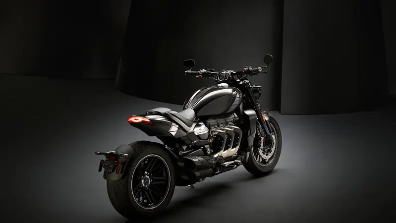 Triumph Rocket 3 TFC 2019: serie limitata e motore 2.500 cc