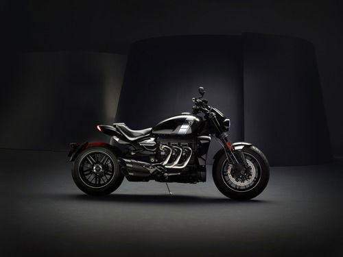 Triumph Rocket 3 TFC 2019: serie limitata e motore 2.500 cc