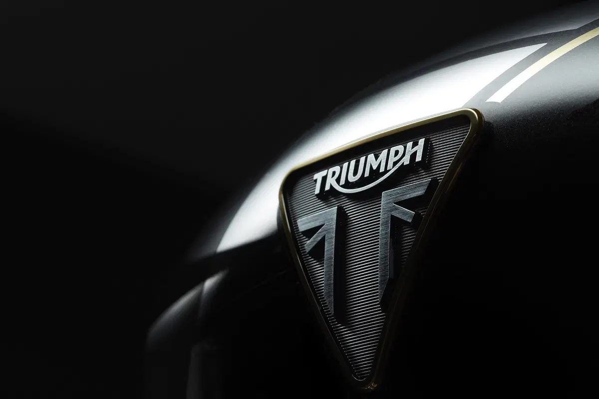 Triumph Rocket 3 TFC 2019: serie limitata e motore 2.500 (11)