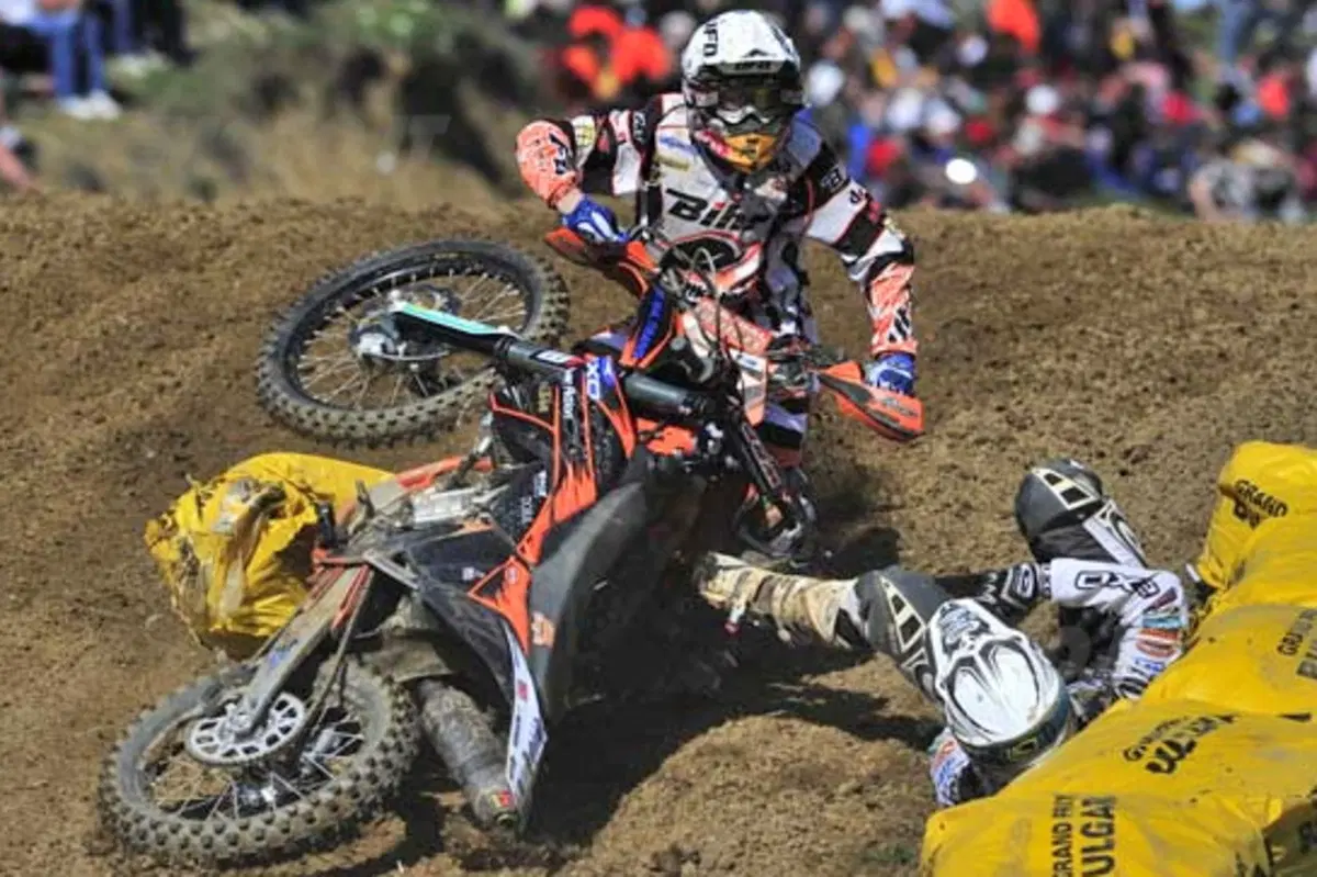 In moto in salute: la lussazione alla spalla (6)