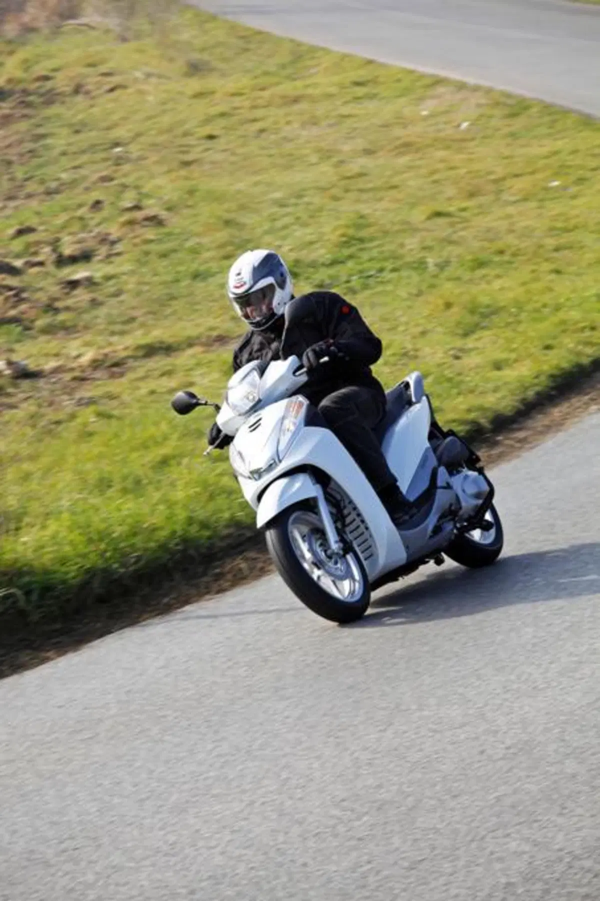 Honda SH300i   (6)