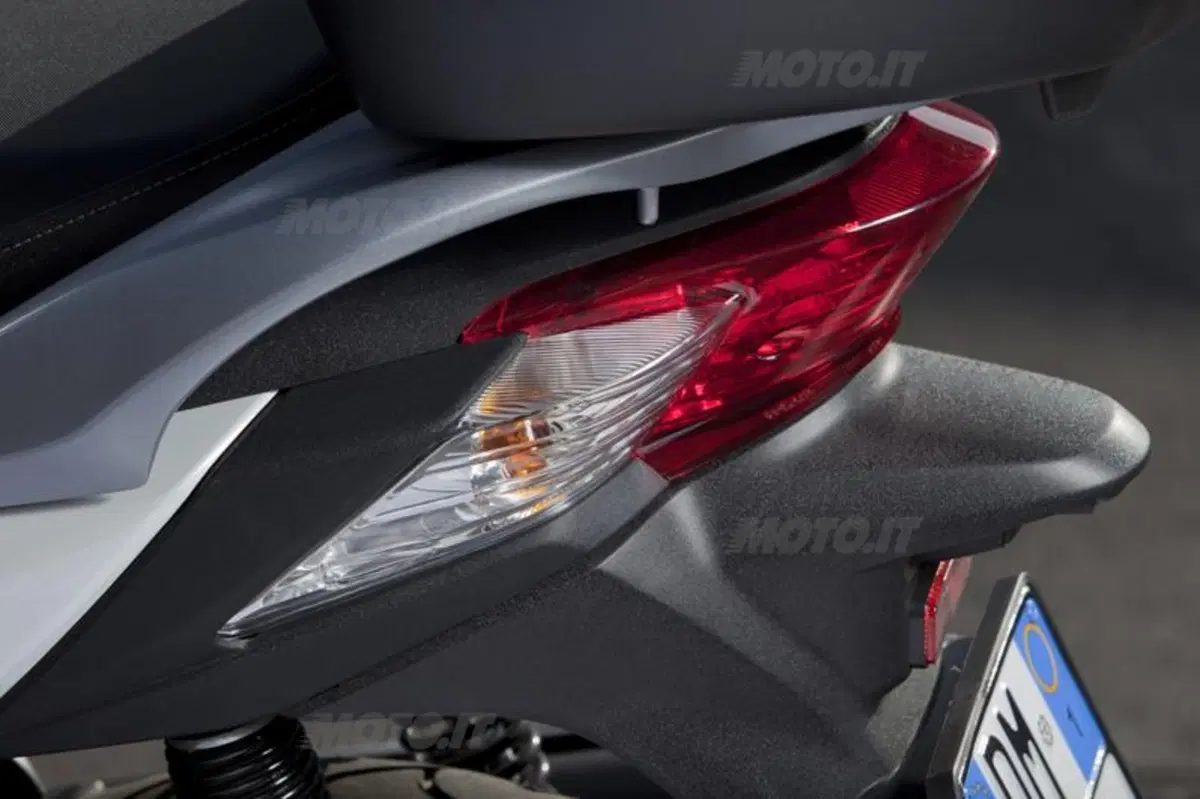 Honda SH300i   (21)