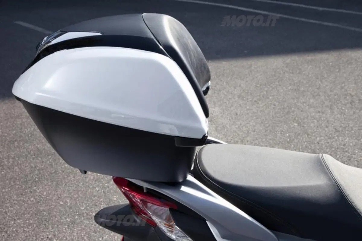Honda SH300i   (26)