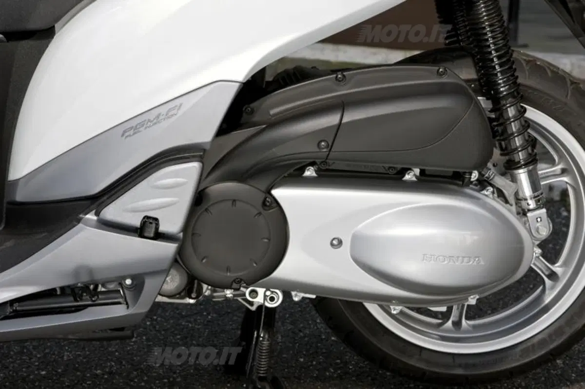Honda SH300i   (28)