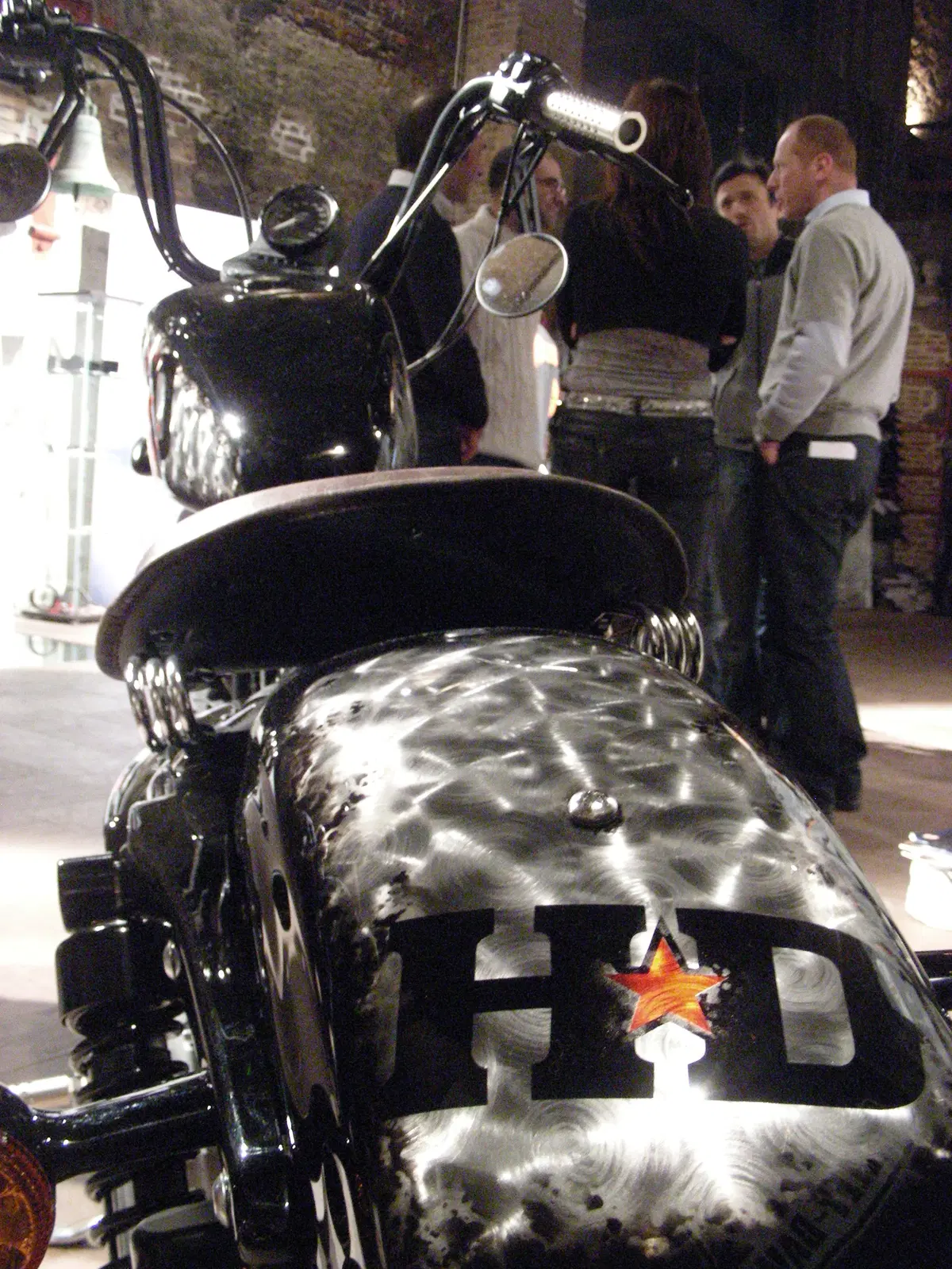Harley-Davidson. Sei moto speciali per presentare la linea accessori 2011 (7)