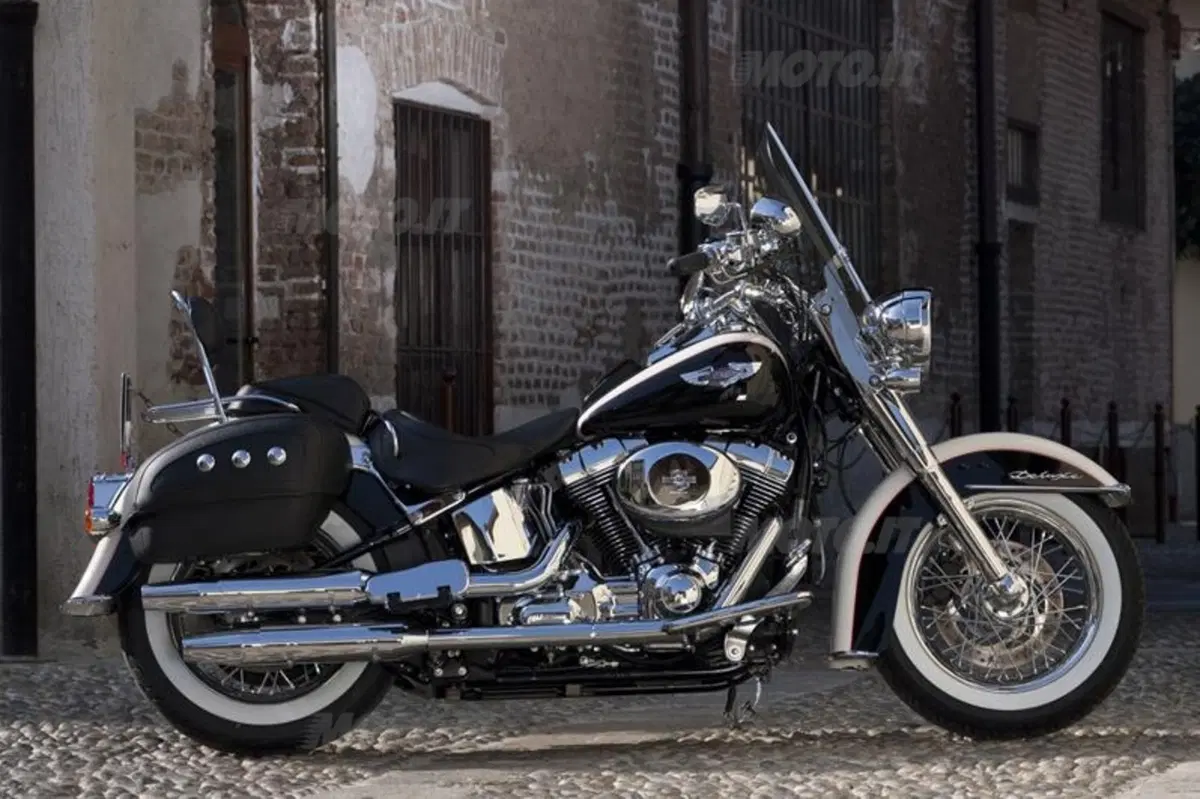 Harley-Davidson. Sei moto speciali per presentare la linea accessori 2011 (42)