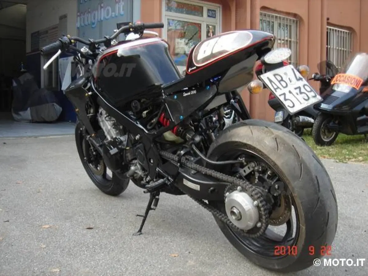 Le Strane di Moto.it: Honda CBR 600 F Special (4)