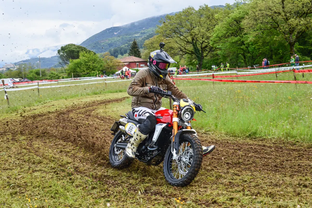 Trofeo Maxienduro e Scrambler a Spoleto: che gara con la Caballero! (6)