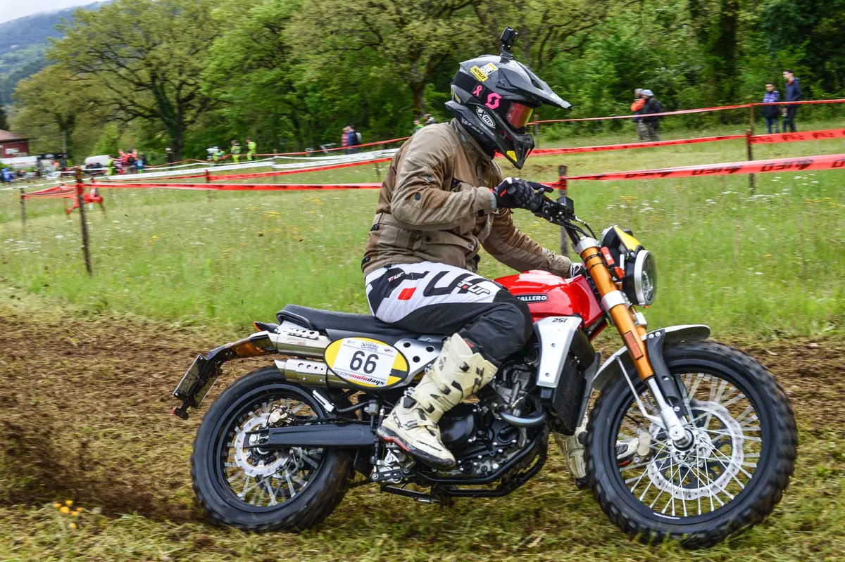 Trofeo Maxienduro e Scrambler a Spoleto: che gara con la Caballero! (8)