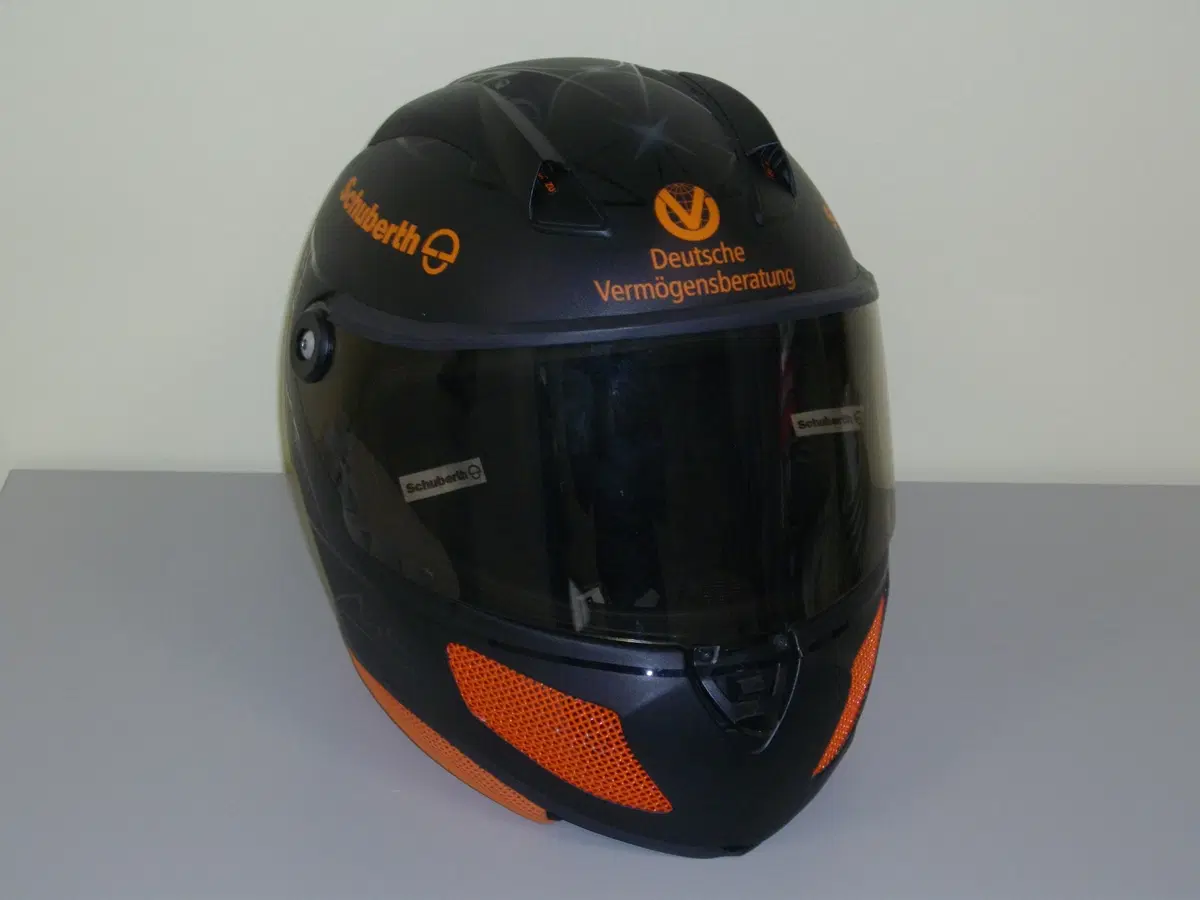 Schuberth: 70 anni di sicurezza (18)