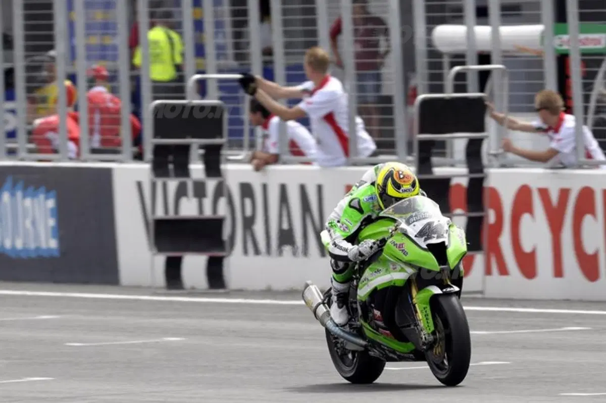 Rolfo e la Kawasaki ZX-10R si son ben comportati a Phillip Island (4)