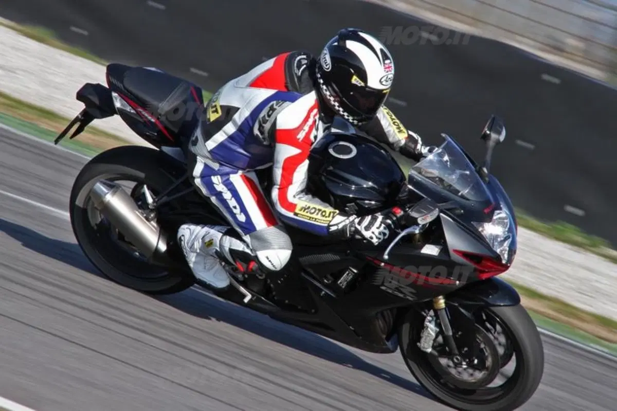 Suzuki GSX-R 750 (11)
