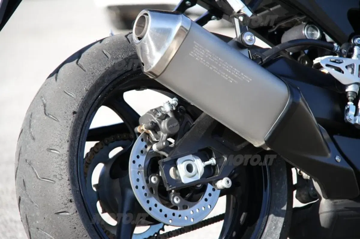 Suzuki GSX-R 750 (20)