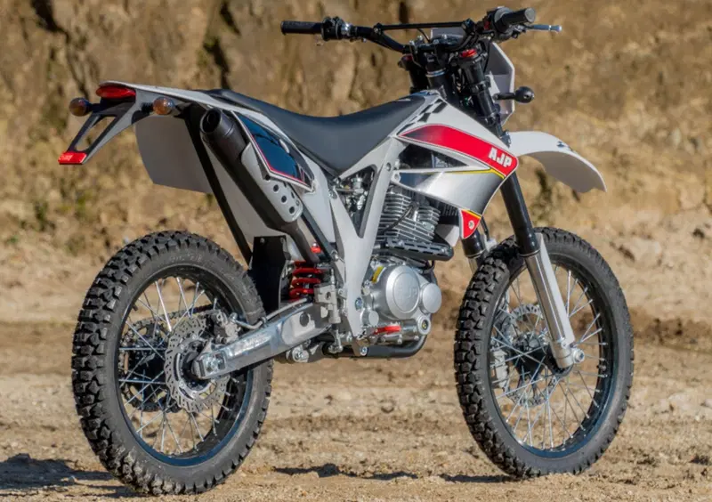 AJP PR3 125 Enduro PR3 125 Enduro (2019 - 20) (4)