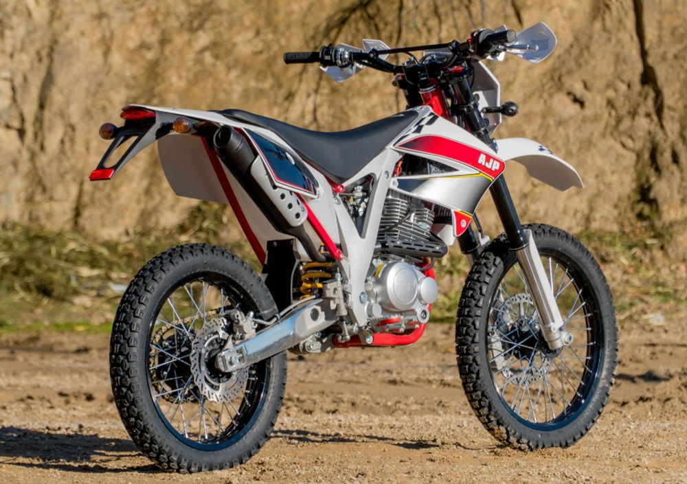 AJP PR3 125 Enduro Pro (2019 - 20) (4)