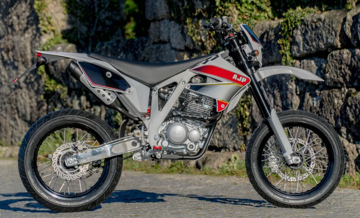 AJP PR3 125 Supermoto (2019 - 20)
