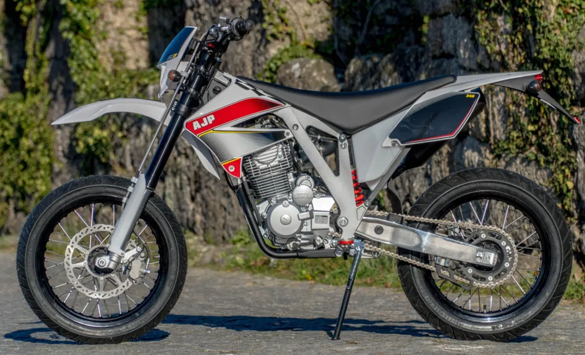 AJP PR3 125 Supermoto PR3 125 Supermoto (2019 - 20) (4)