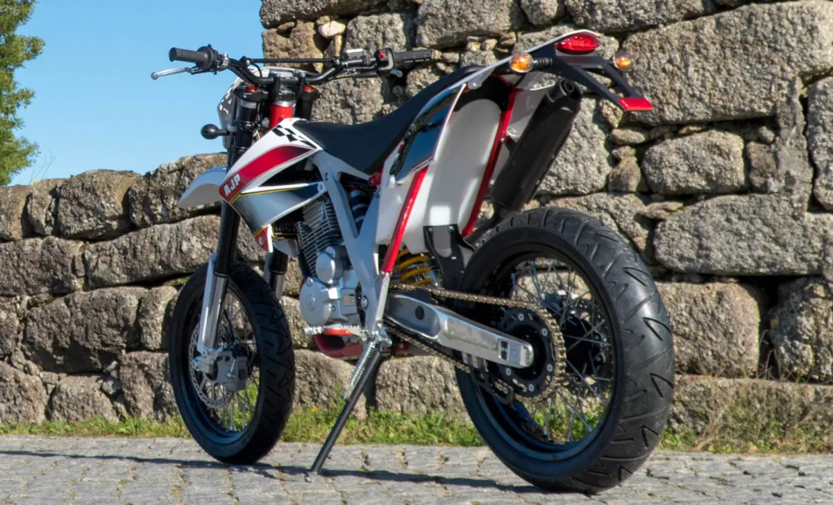 AJP PR3 125 Supermoto Pro PR3 125 Supermoto Pro (2019 - 20) (4)