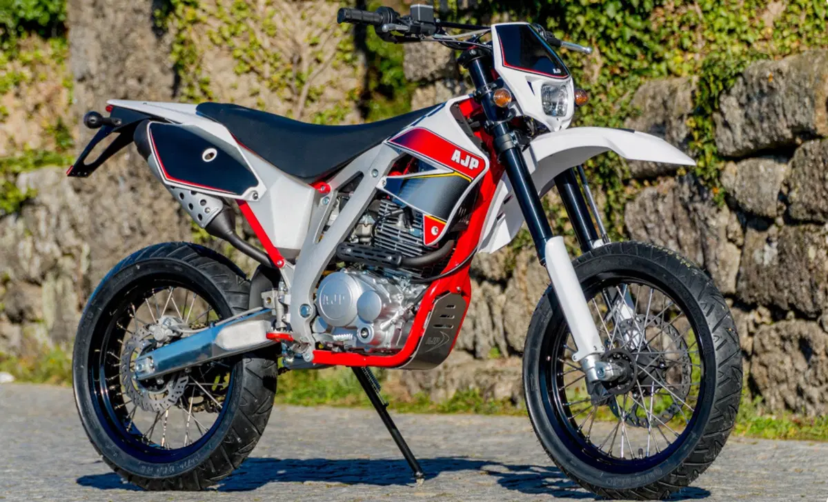 AJP PR3 125 Supermoto Pro PR3 125 Supermoto Pro (2019 - 20) (2)