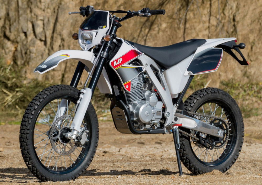 AJP PR3 240 Enduro (2019 - 20) (2)