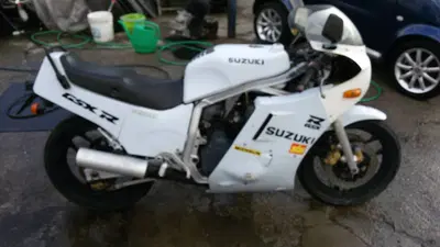 Suzuki GSX R 750 (1985 - 87) d'epoca
