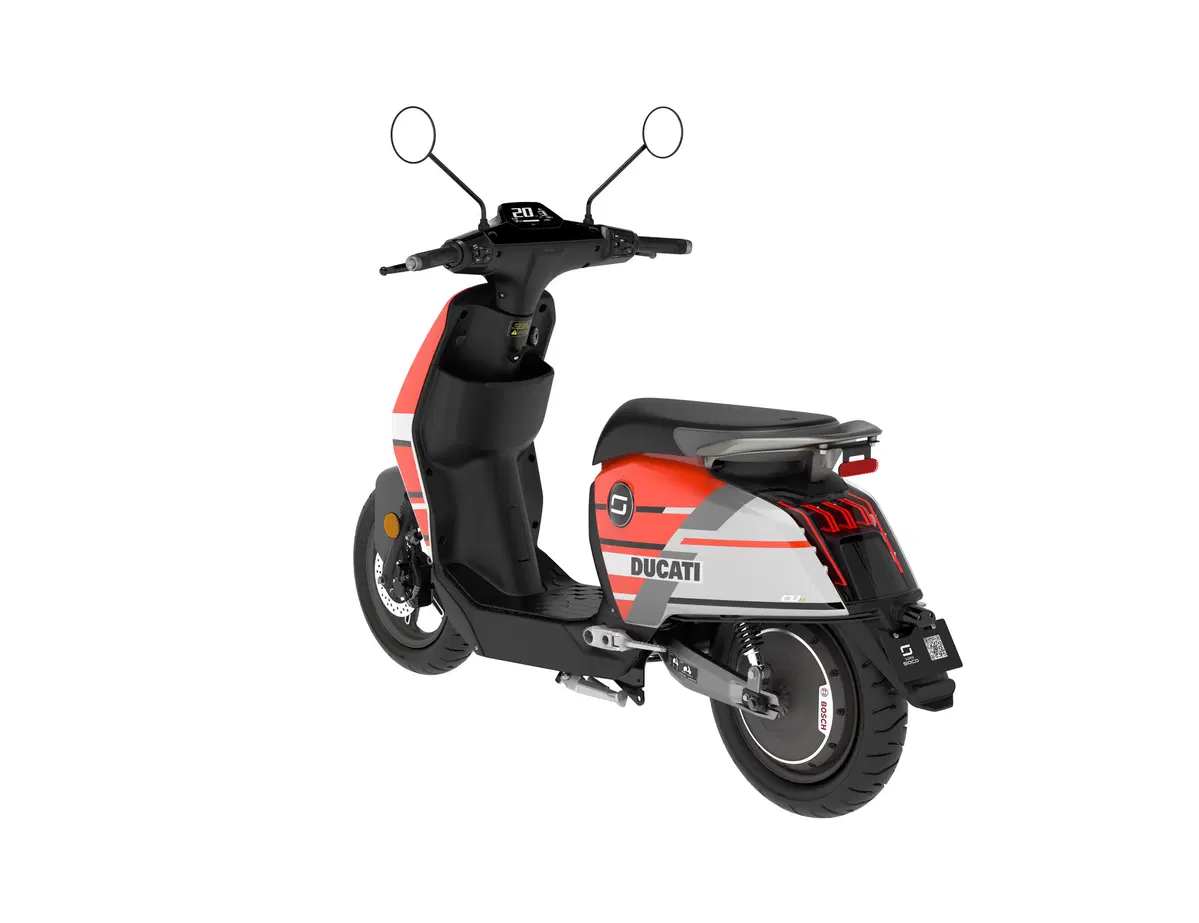 Super Soco CUx: arriva la Limited Edition con livrea Ducati (6)
