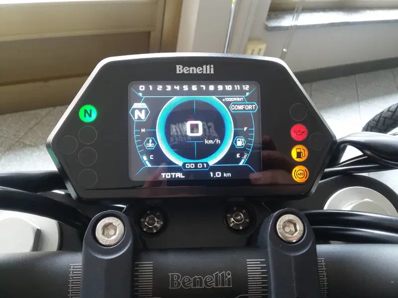 Benelli 502 C (2021 - 25) (4)