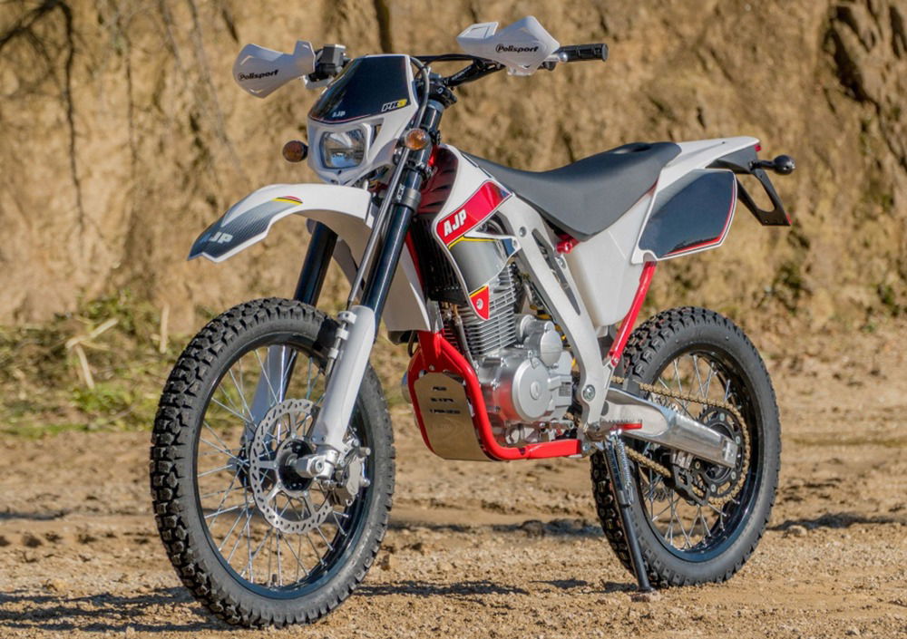 AJP PR3 240 Enduro Pro (2019 - 20) (2)