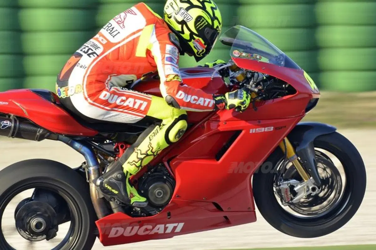 Rossi in Superbike... tra cinque anni (7)