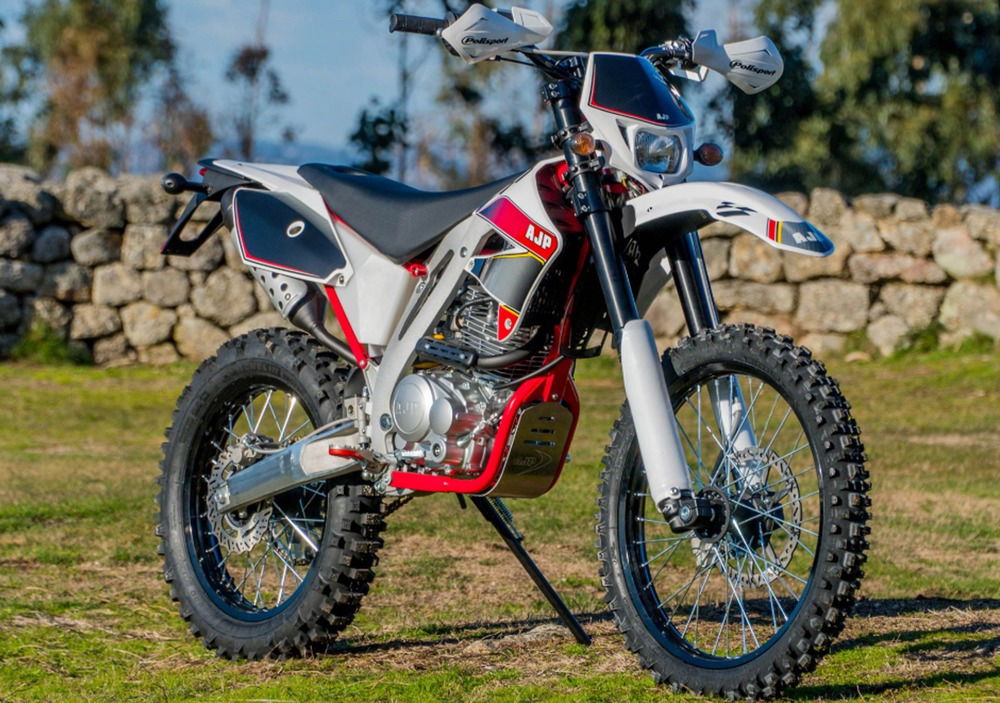 AJP PR4 125 Enduro Pro (2019 - 20) (2)