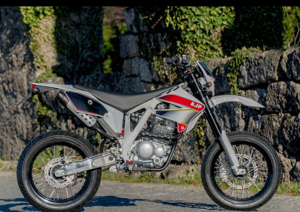 AJP PR4 240 Supermoto Pro (2019 - 20)