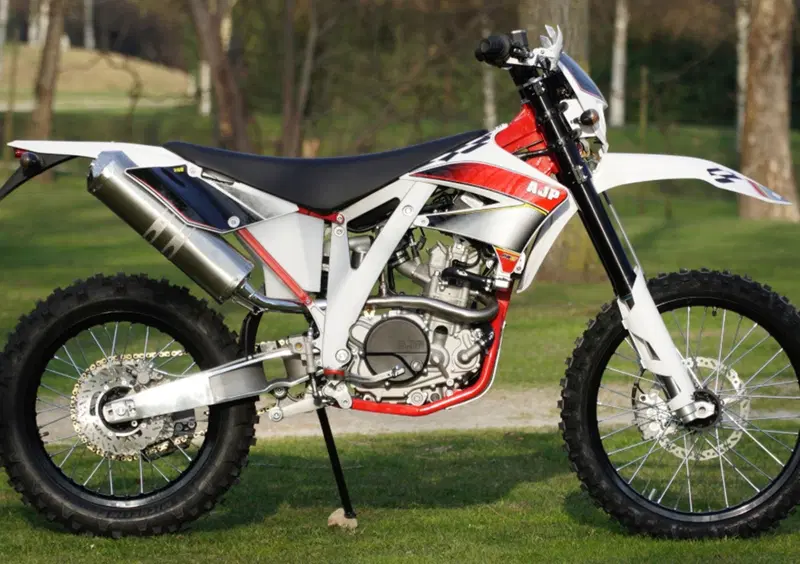 AJP PR5 250 Enduro PR5 250 Enduro (201 - 20)