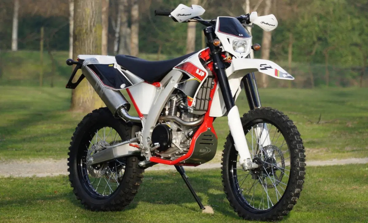 AJP PR5 250 Enduro PR5 250 Enduro (201 - 20) (3)