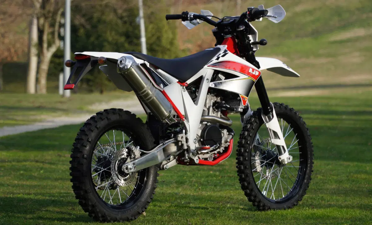AJP PR5 250 Enduro PR5 250 Enduro (201 - 20) (4)