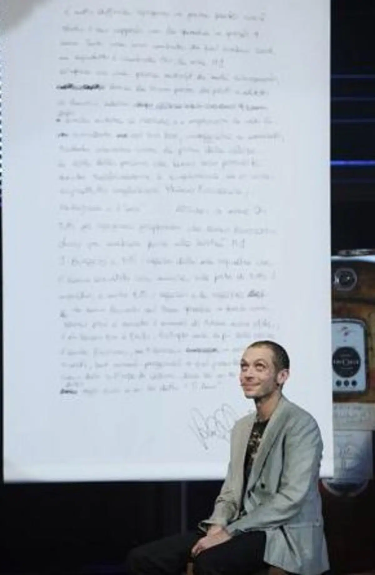 Rossi da Chiambretti: "La spalla mi fa male. La SBK? E' un po' la Serie B..." (5)