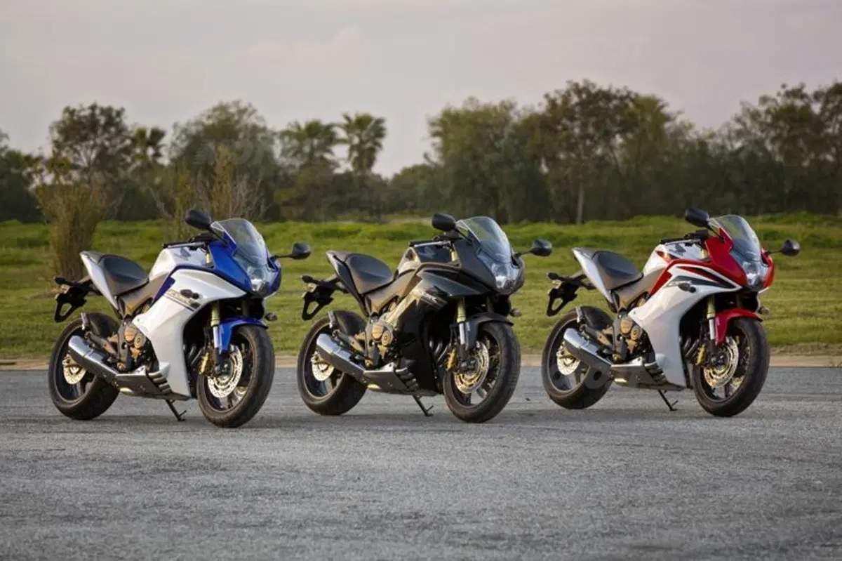 Honda CBR 600F    (17)