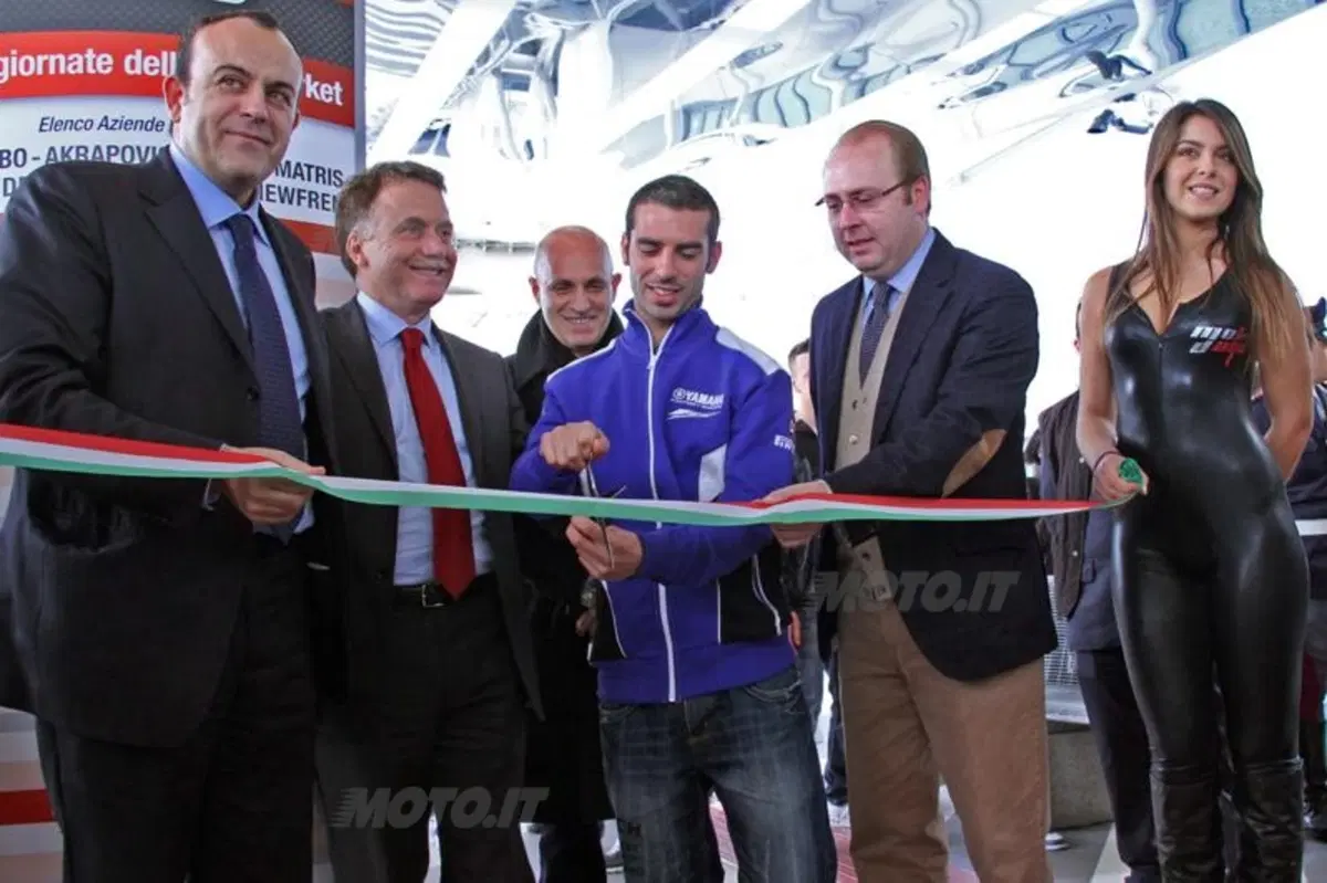 Melandri ha inaugurato Motodays. Guarda la gallery (3)