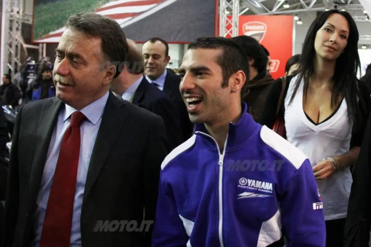 Melandri ha inaugurato Motodays. Guarda la gallery (8)